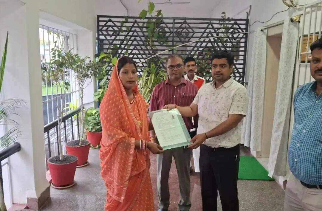 सुपौल में 29 नए पीडीएस डीलरों को मिला लाइसेंस, डीएम ने पारदर्शी वितरण सुनिश्चित करने के दिए निर्देश