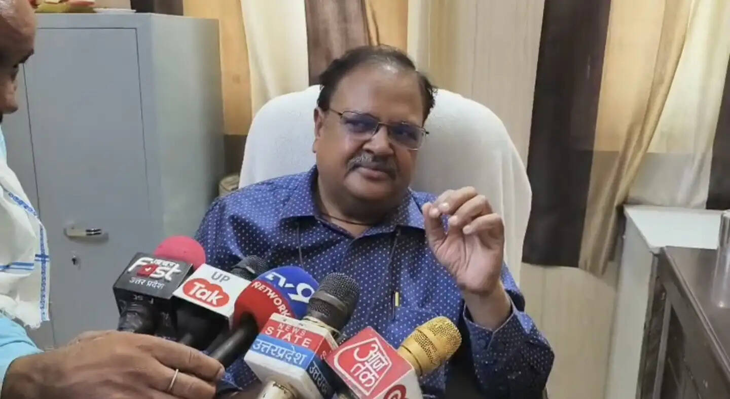 भ्रष्टाचार के खिलाफ युवक का बीडीओ कार्यालय पर धरना प्रदर्शन और आमरण अनशन
