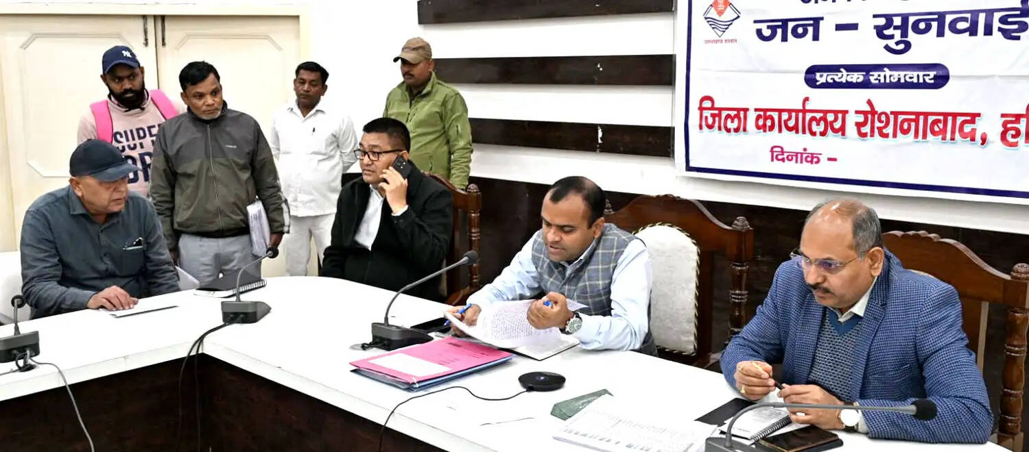 जनसुनवाई में 78 शिकायतेें दर्ज, 42 का निस्तारण