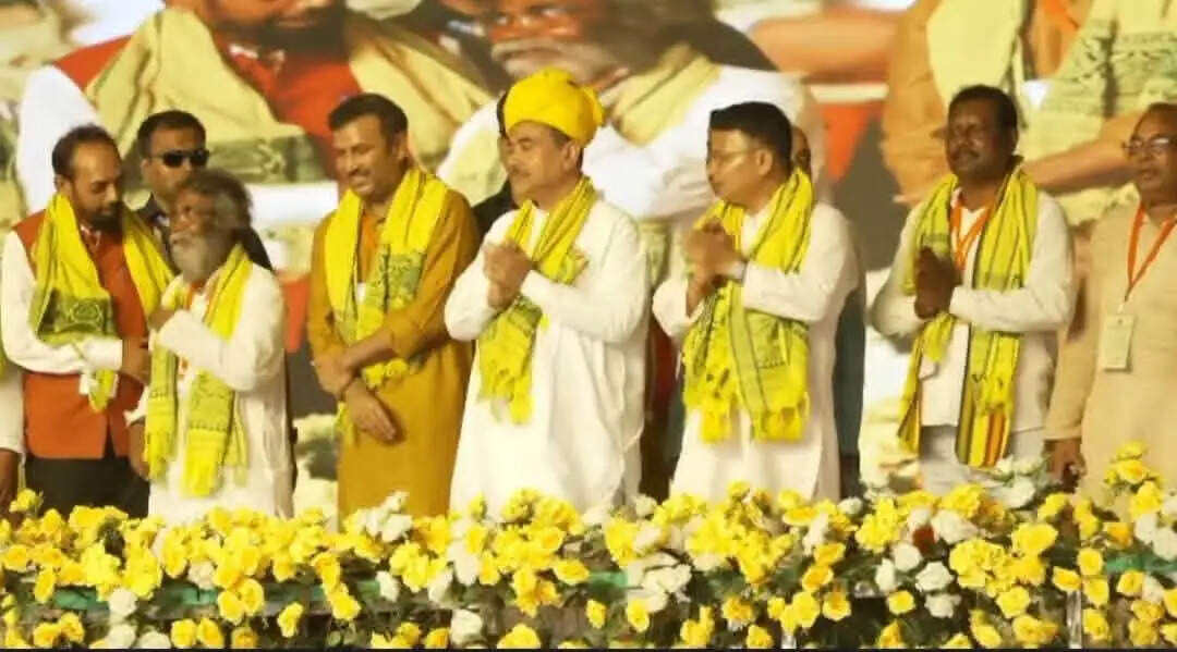 कुड़माली और राजबंशी भाषा को आठवीं अनुसूची में शामिल करेंगे : शुभेंदु अधिकारी