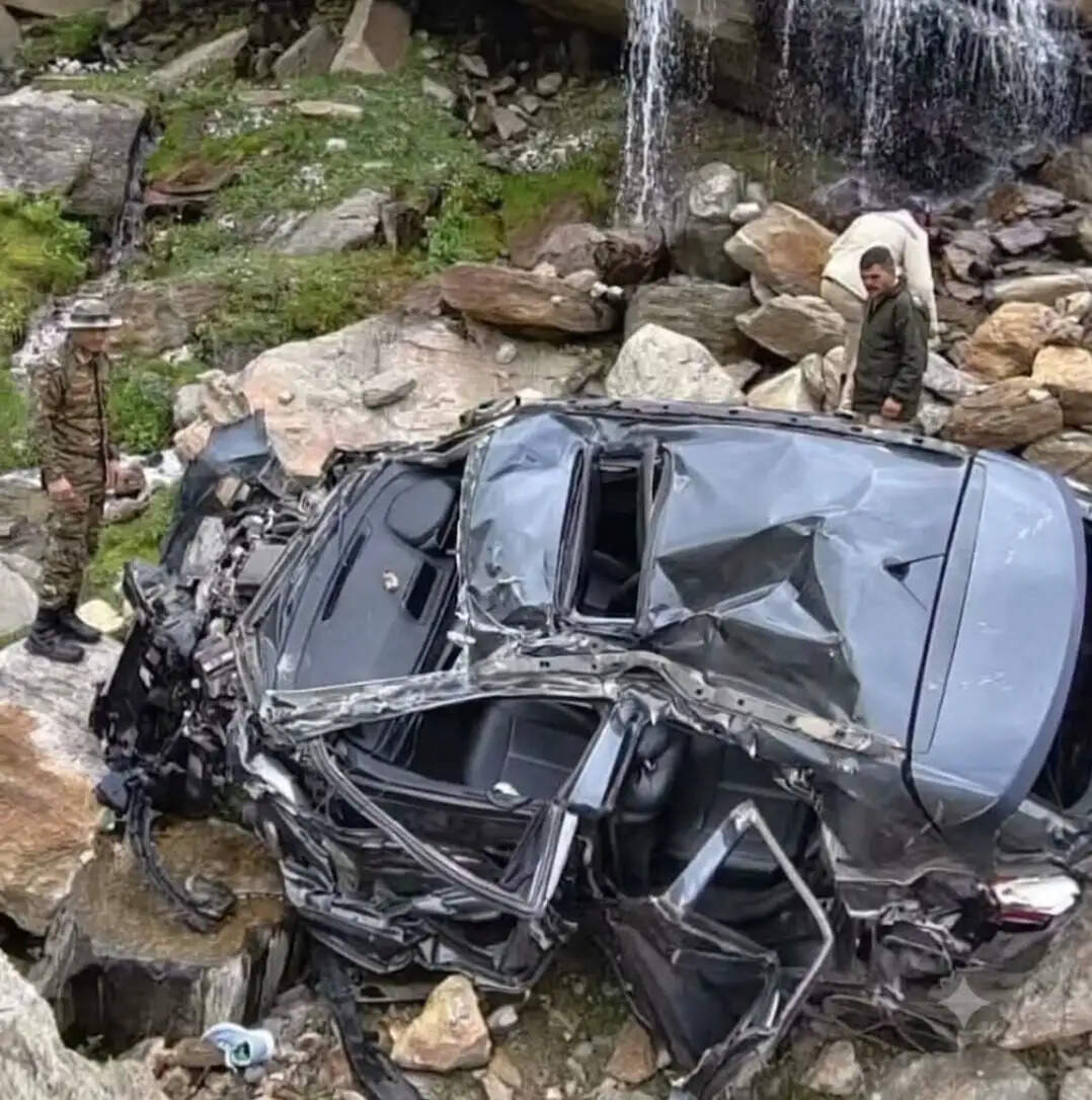 लाहौल में हुए सड़क हादसे में हरियाणा के मां बेटे की मौत