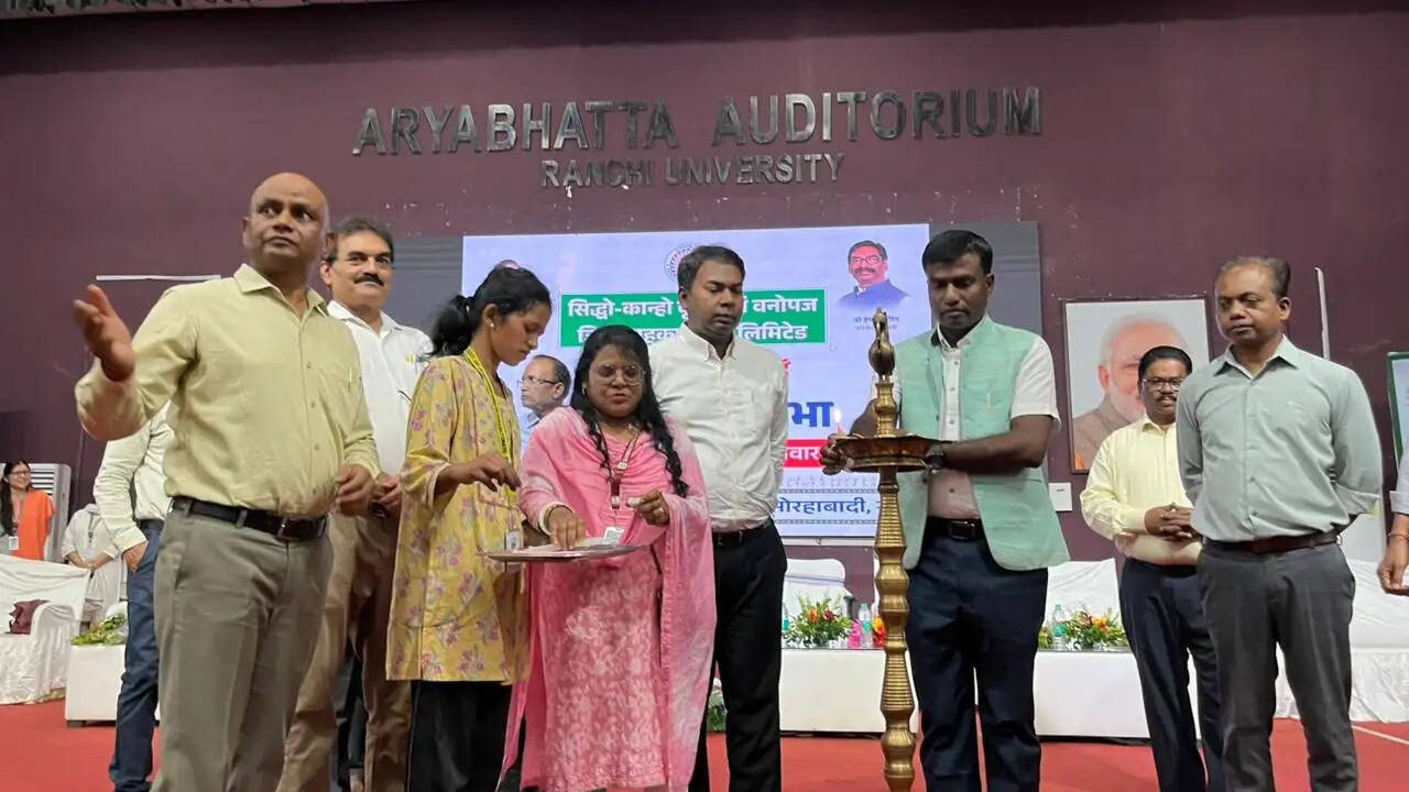 अपने क्षेत्रों में नशा विरोधी जागरूकता फैलाने में सक्रिय भूमिका निभाएं सहकारी संघ : उपायुक्त