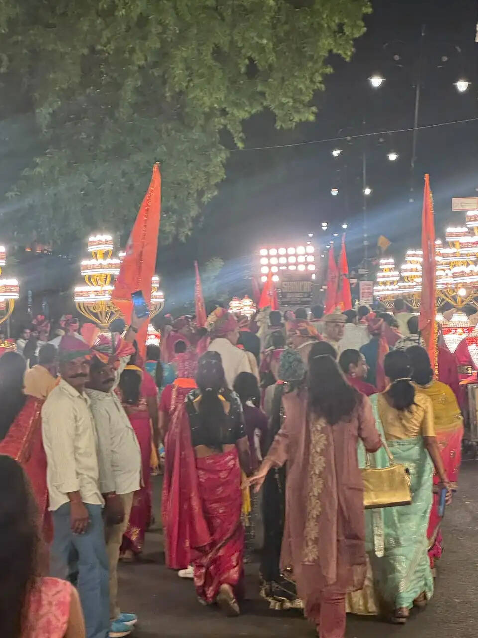 चांदपोल से निकली भव्य श्री राम बारात: जगह-जगह हुआ स्वागत, रामलीला मैदान में गूंजे जयकारे