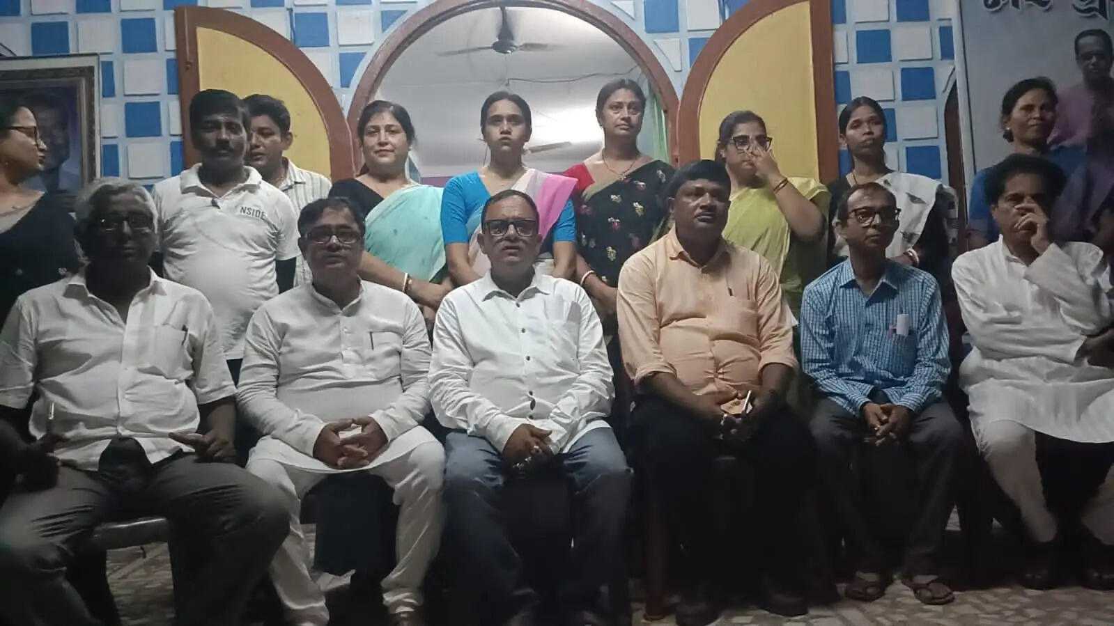 शांतिपुर नगरपालिका में तृणमूल के 21 पार्षदों ने एक साथ दिया इस्तीफा