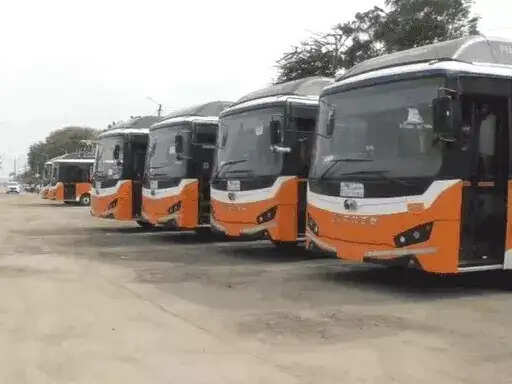 भोपाल में 10 नई ई-बसें सड़कों पर उतरीं, कुल संख्या 30 हुई; तीन प्रमुख मार्गों पर बढ़ी सुविधा