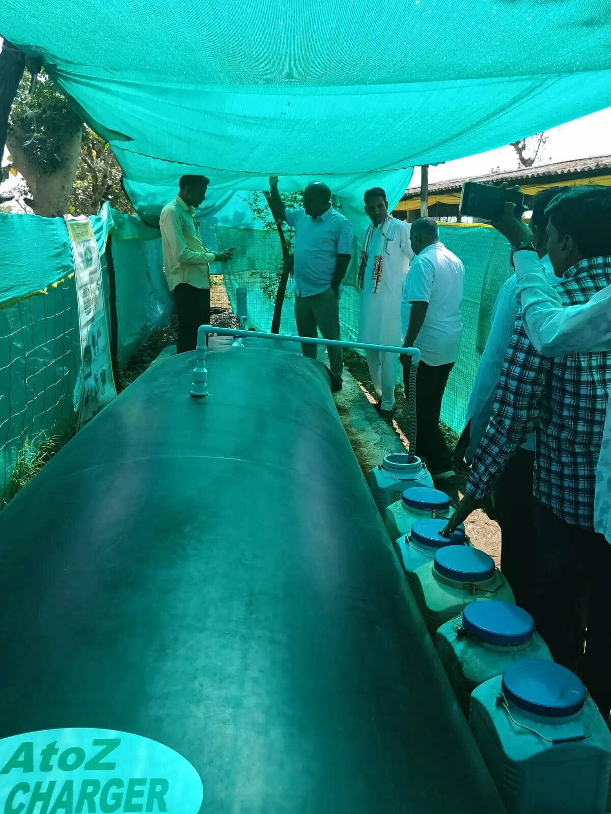 राजगढ़ःकलेक्टर ने खेत पर देखी जैविक खेती की नवाचार पहल, किसानों को किया प्रोत्साहित