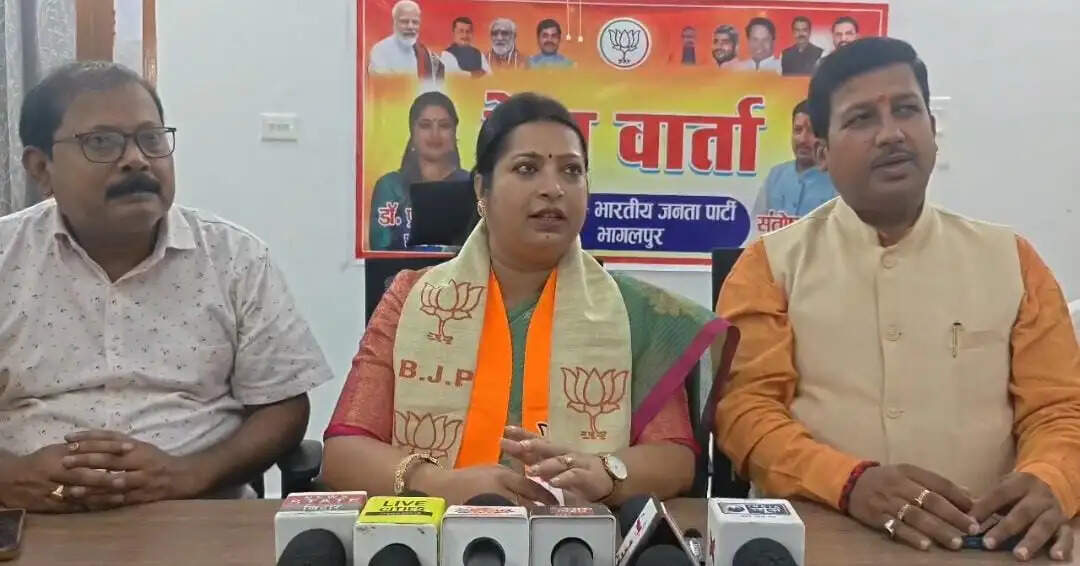 तुष्टिकरण की नीति पर चल रही कांग्रेस, वंदे मातरम और नक्सलवाद के मुद्दे पर प्रीति शेखर ने राहुल गांधी को घेरा