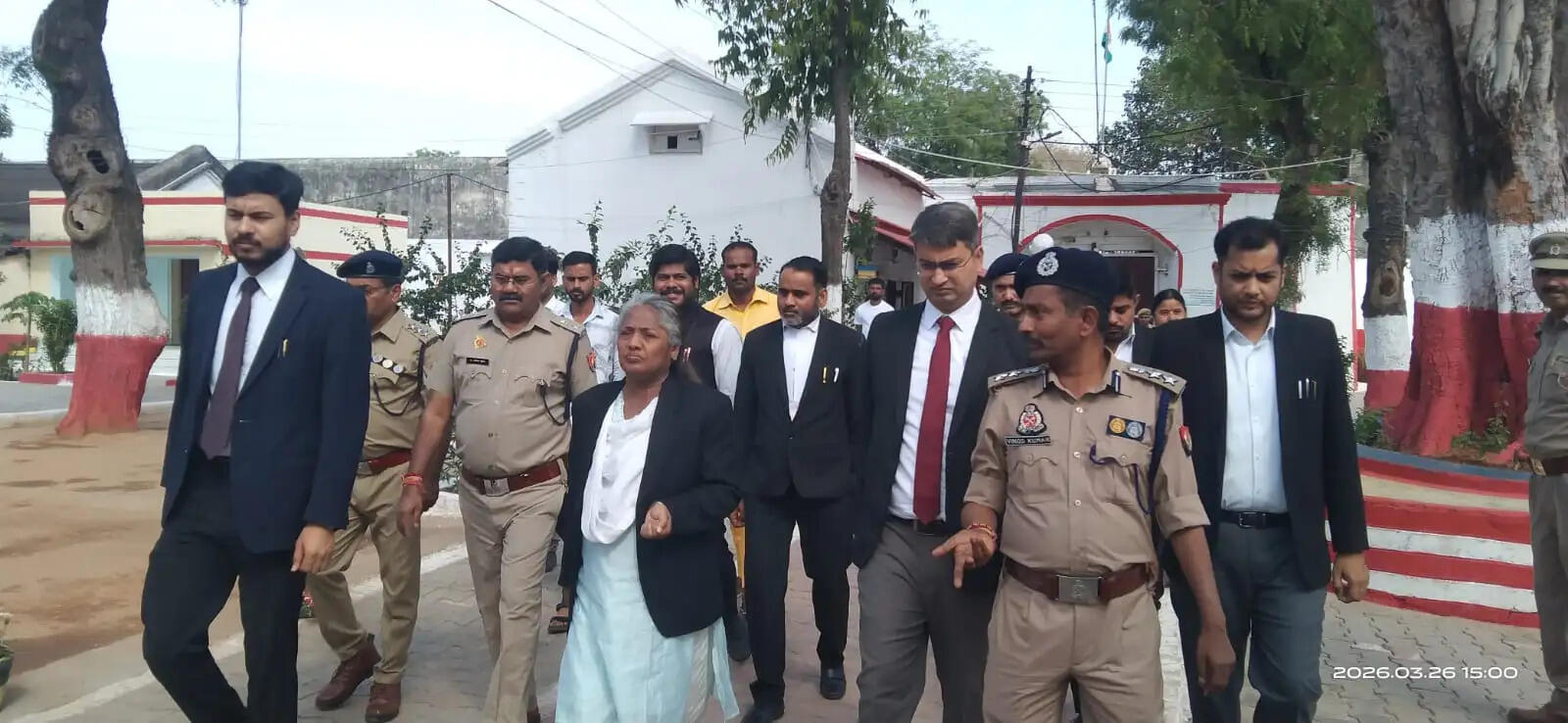 जिला न्यायाधीश ने कारागार का किया निरीक्षण, बंदियों की सुनीं समस्याएं