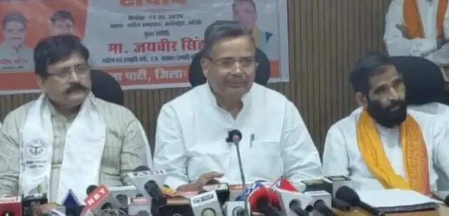 झांसी में पर्यटन को मिलेगा बढ़ावा, सपा की मूल सोच और कार्यशैली लट्ठ तंत्र : जयवीर सिंह