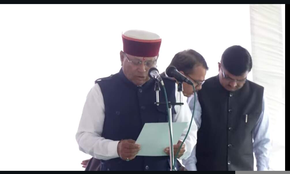 धामी मंत्रिमंडल का विस्तार, पांच विधायकों ने ली मंत्री पद की शपथ