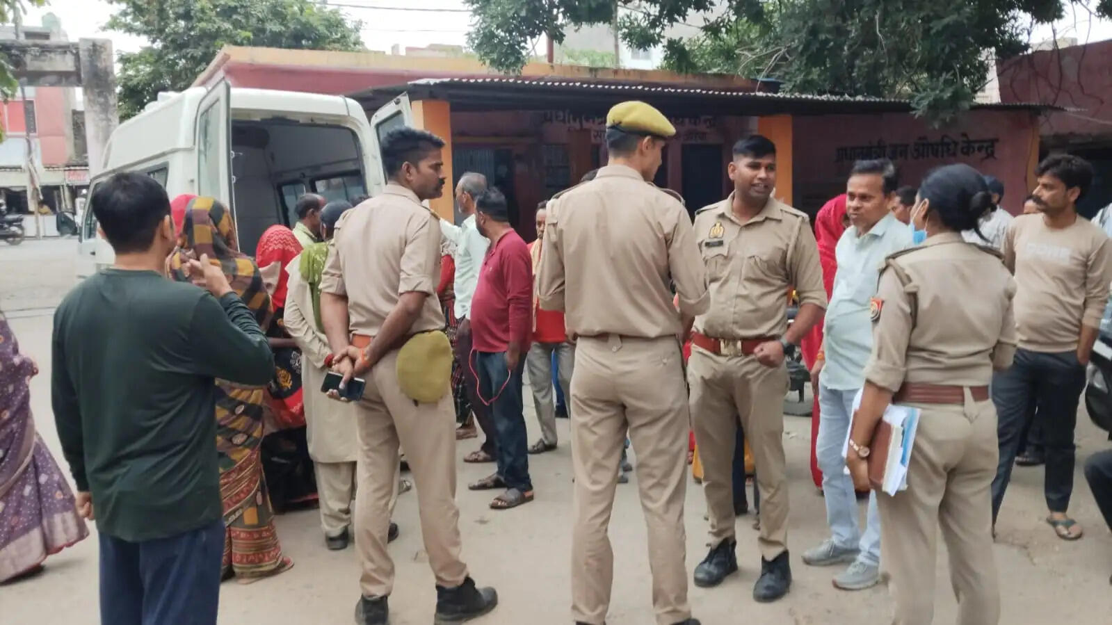 महिला ने फांसी लगाकर दी जान