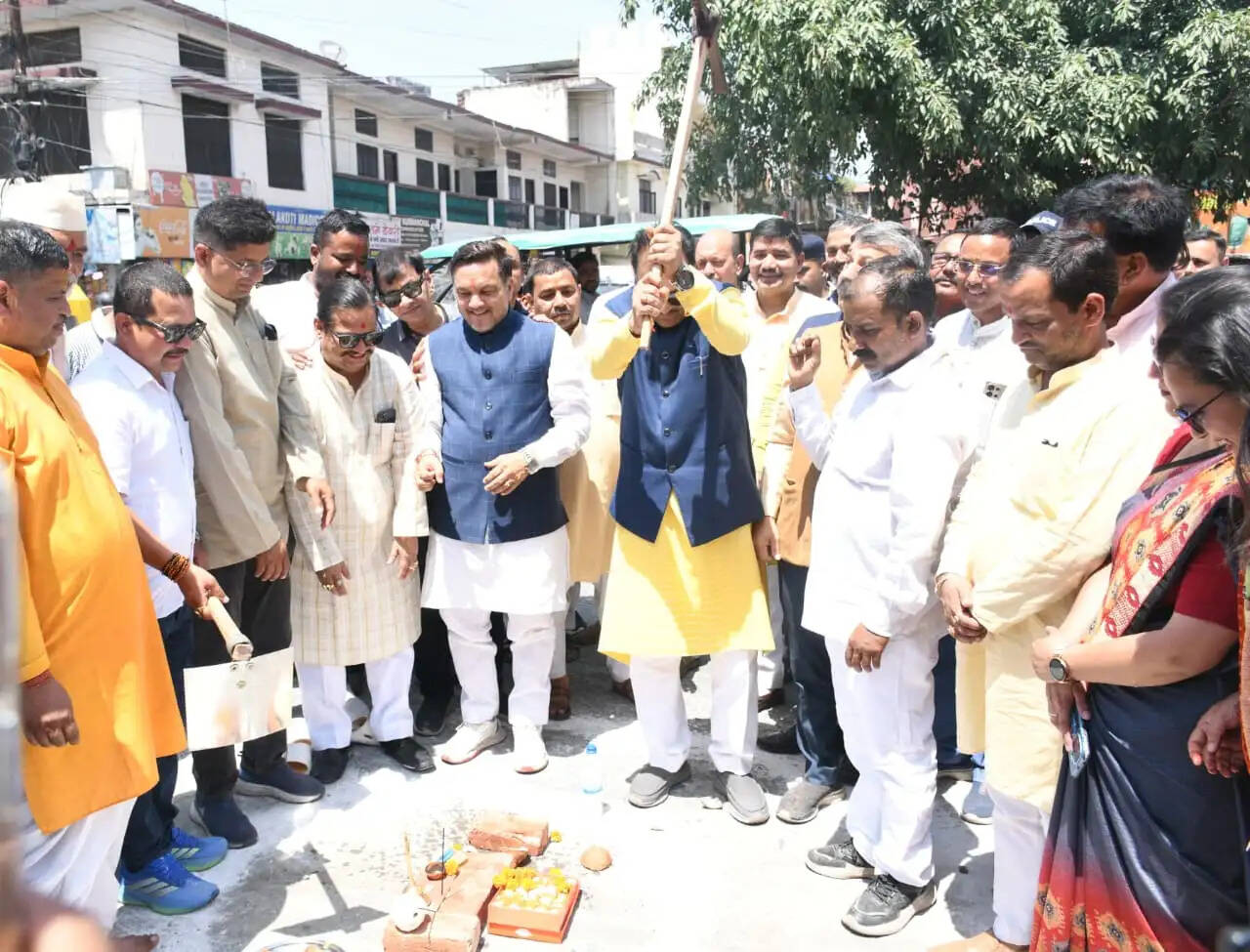 अटल मार्ग पर 948.94 लाख रुपए में बनेगी सीवर योजना, सांसद और महापौर ने किया शुभारंभ