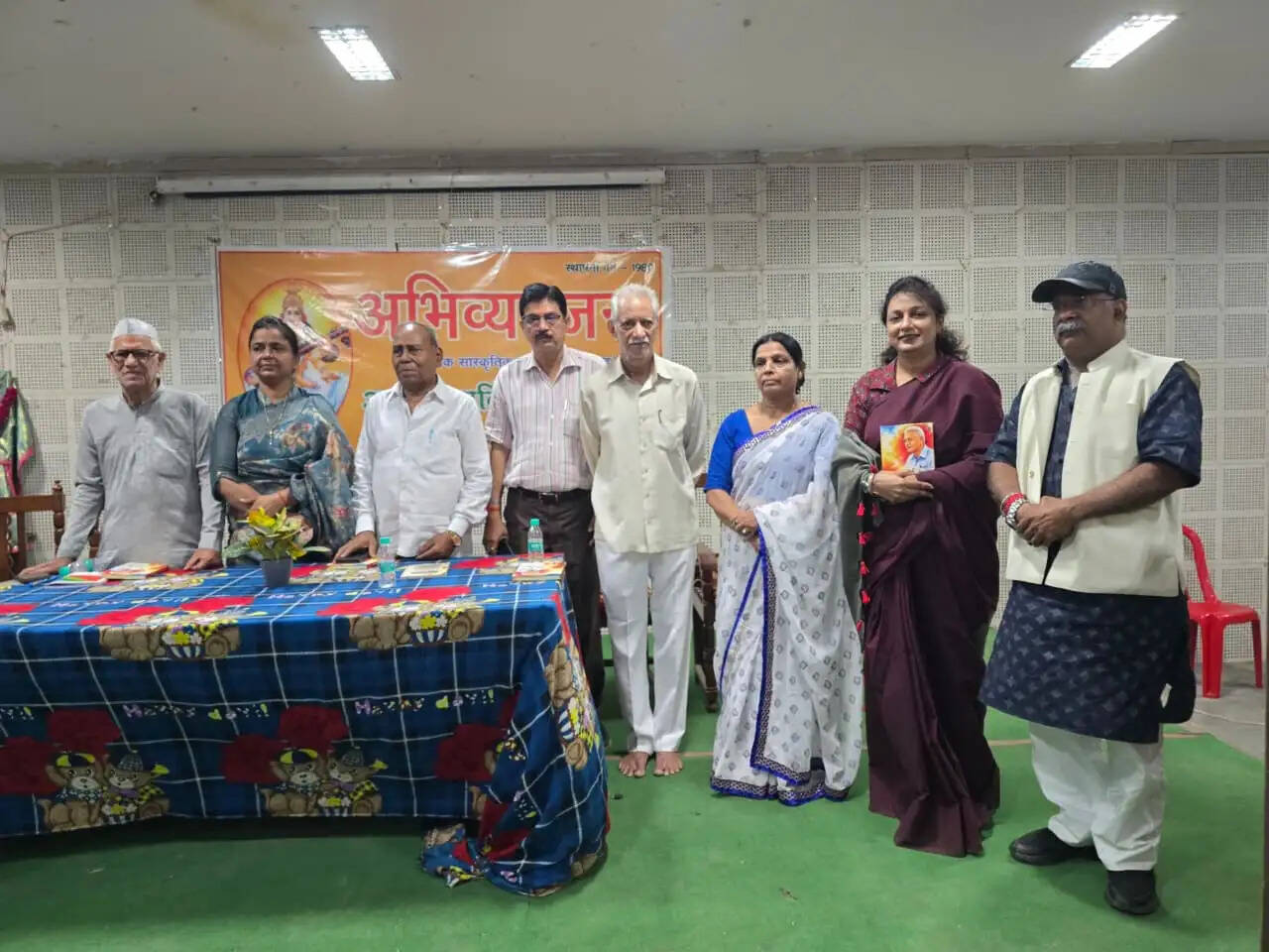 फर्रुखाबाद : प्रेमचंद, टंडन और मैथिलीशरण गुप्त की जयंती मनाई,
