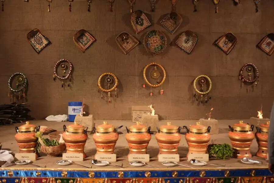 मप्र ट्रैवल मार्ट 2026: अंतरराष्ट्रीय अतिथियों ने चखा मध्य प्रदेश के पारंपरिक स्वाद का जायका
