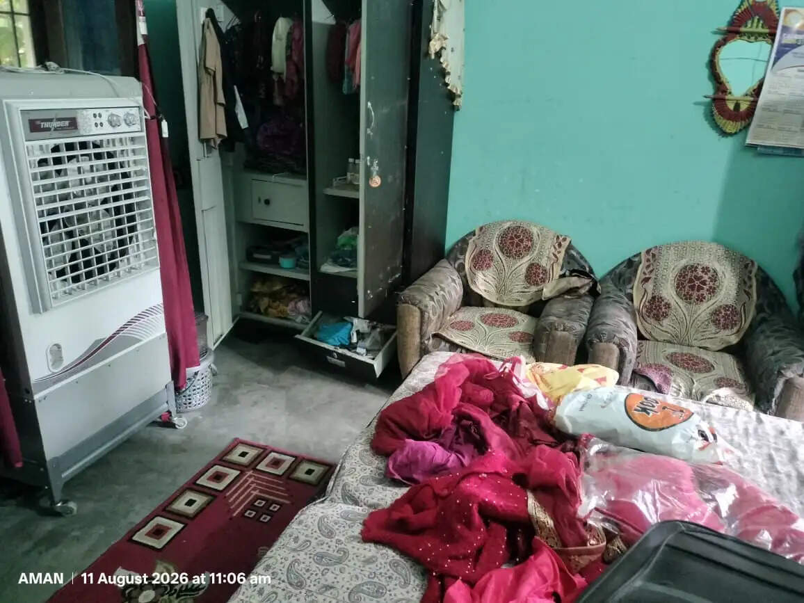 ठठल में आधी रात को घर में डाका