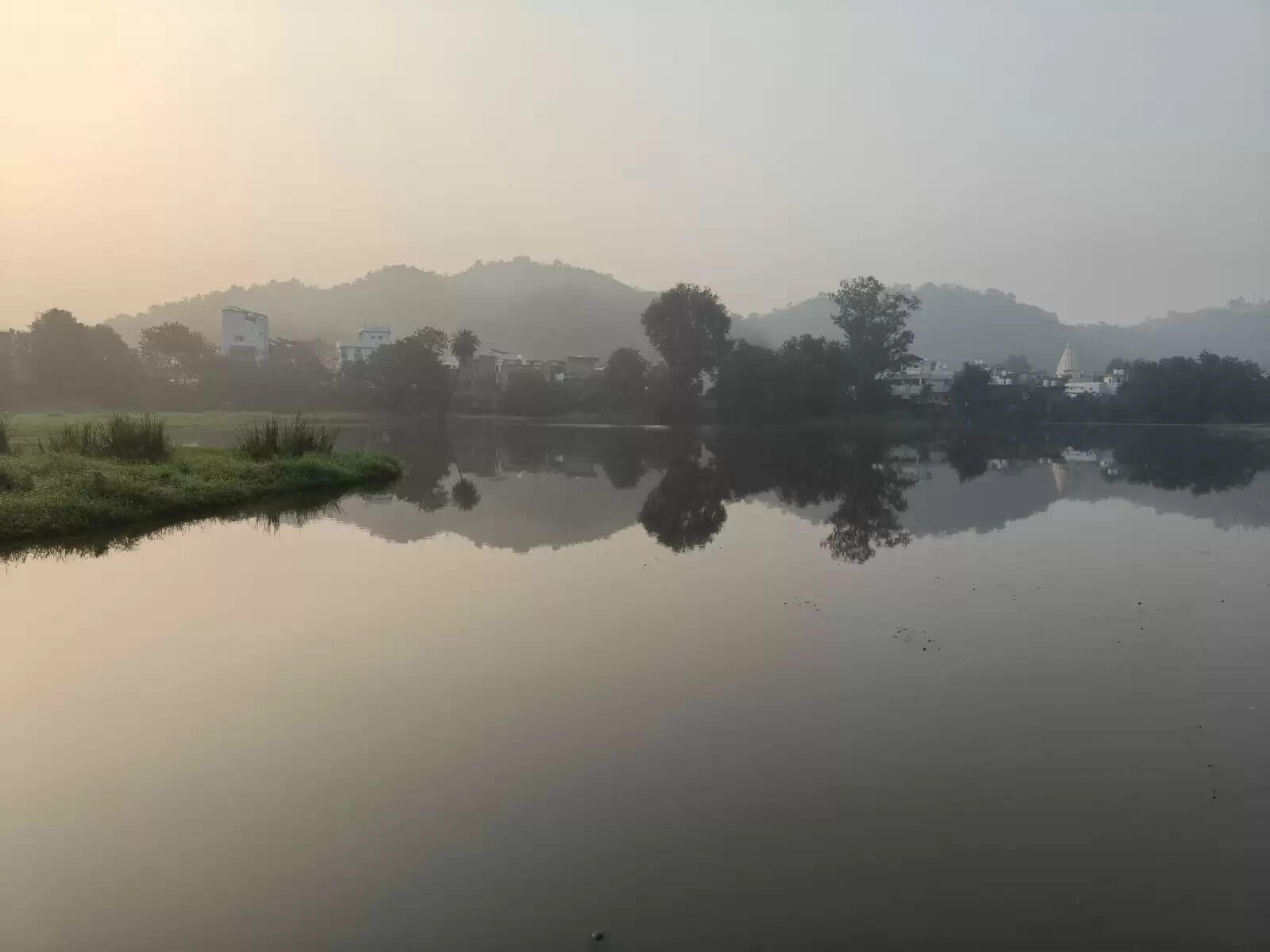 5.5 हेक्टेयर में विकसित सूरजताल तालाब की लौट रही है पुरानी चमक, सूर्यदेव और तालाब का मनमोहक संगम