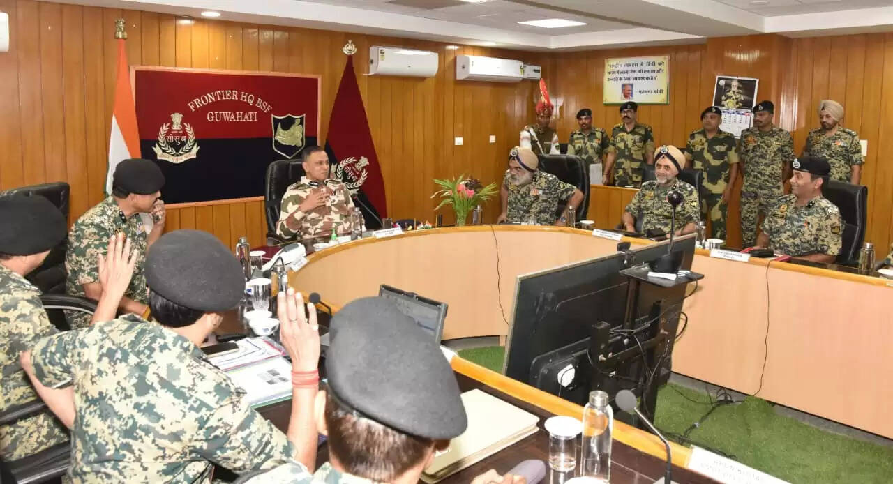महानिदेशक ने की बीएसएफ गुवाहाटी फ्रंटियर की संक्रियात्मक तैयारियों की समीक्षा