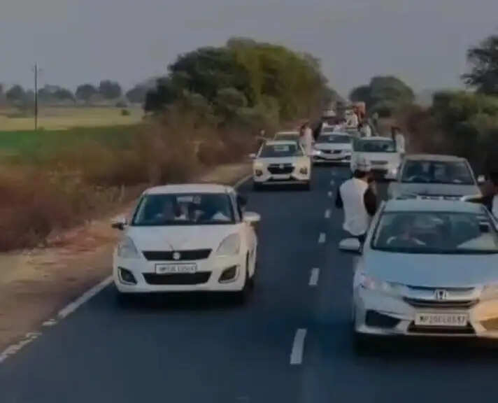 जबलपुरः रोजा इफ्तार पार्टी के नाम पर हाईवे पर स्टंटबाजी, वीडियो वायरल होने पर सक्रिय हुई पुलिस