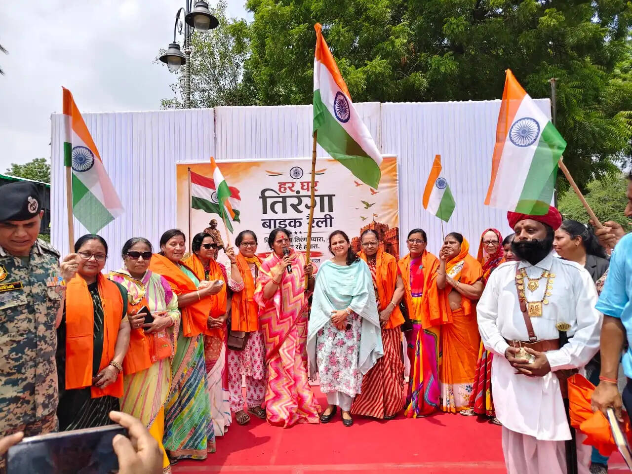 ‘हर घर तिरंगा’ अभियान: बीकानेर&nbsp;में&nbsp;निकली तिरंगा बाइक रैली, गूंजे देशभक्ति के नारे
