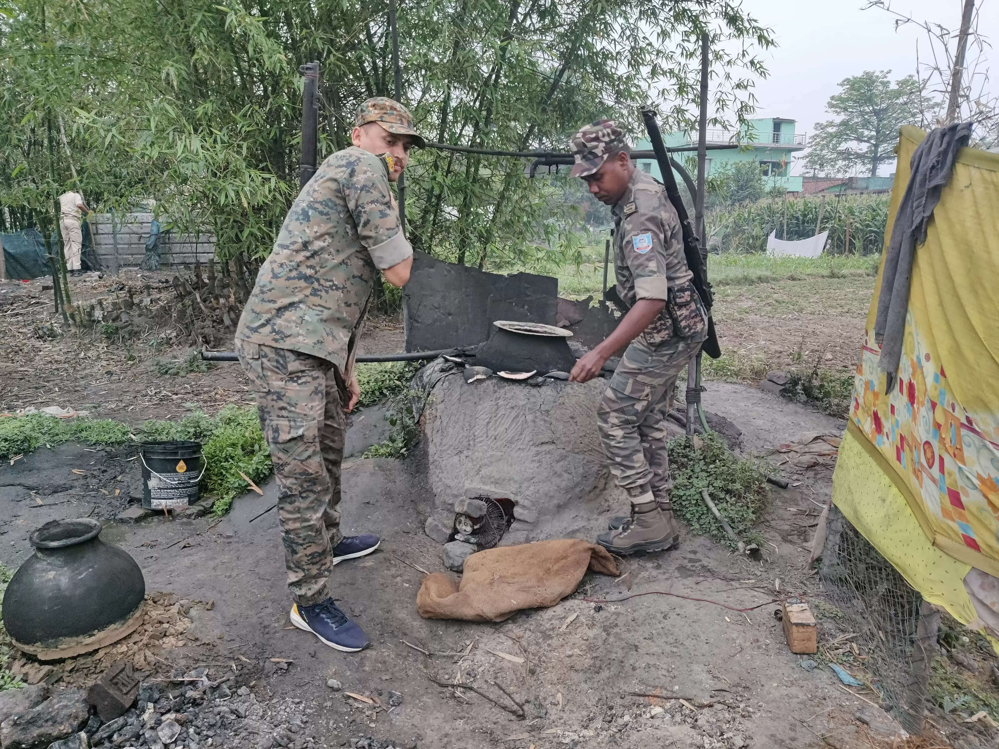 उत्पाद विभाग ने किया जावा महुआ और अवैध शराब नष्ट
