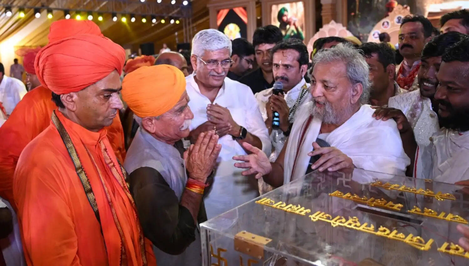 चादर महोत्सव :केंद्रीय मंत्री गजेन्द्र सिंह शेखावत बोले पवित्र चादर ने जैसलमेर को निरोगी रखा