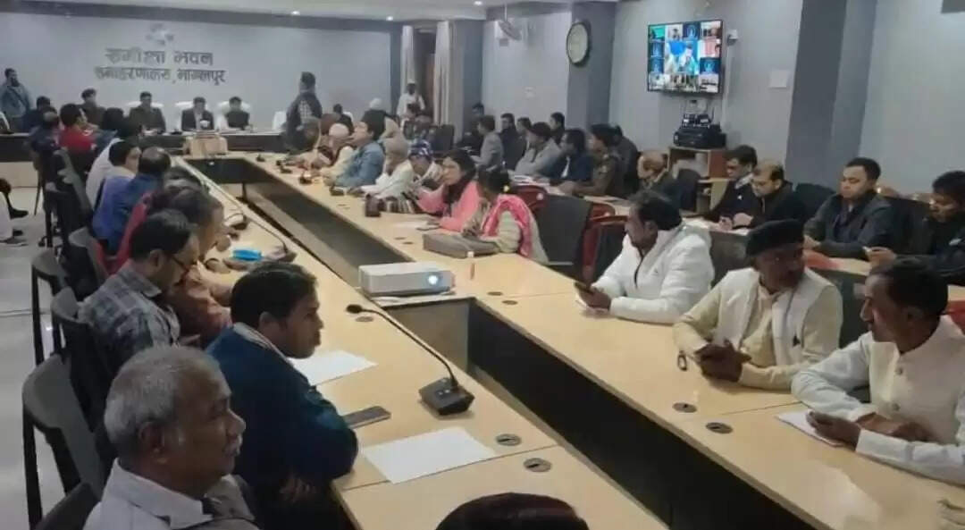 सरस्वती पूजा और गणतंत्र दिवस को लेकर शांति समिति की बैठक