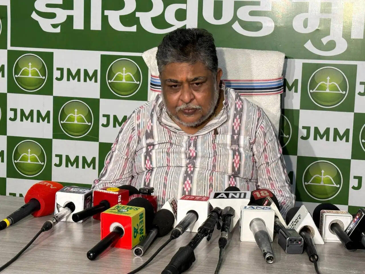झामुमो ने महंगाई और झारखंड के मुद्दों पर सरकार पर साधा निशाना