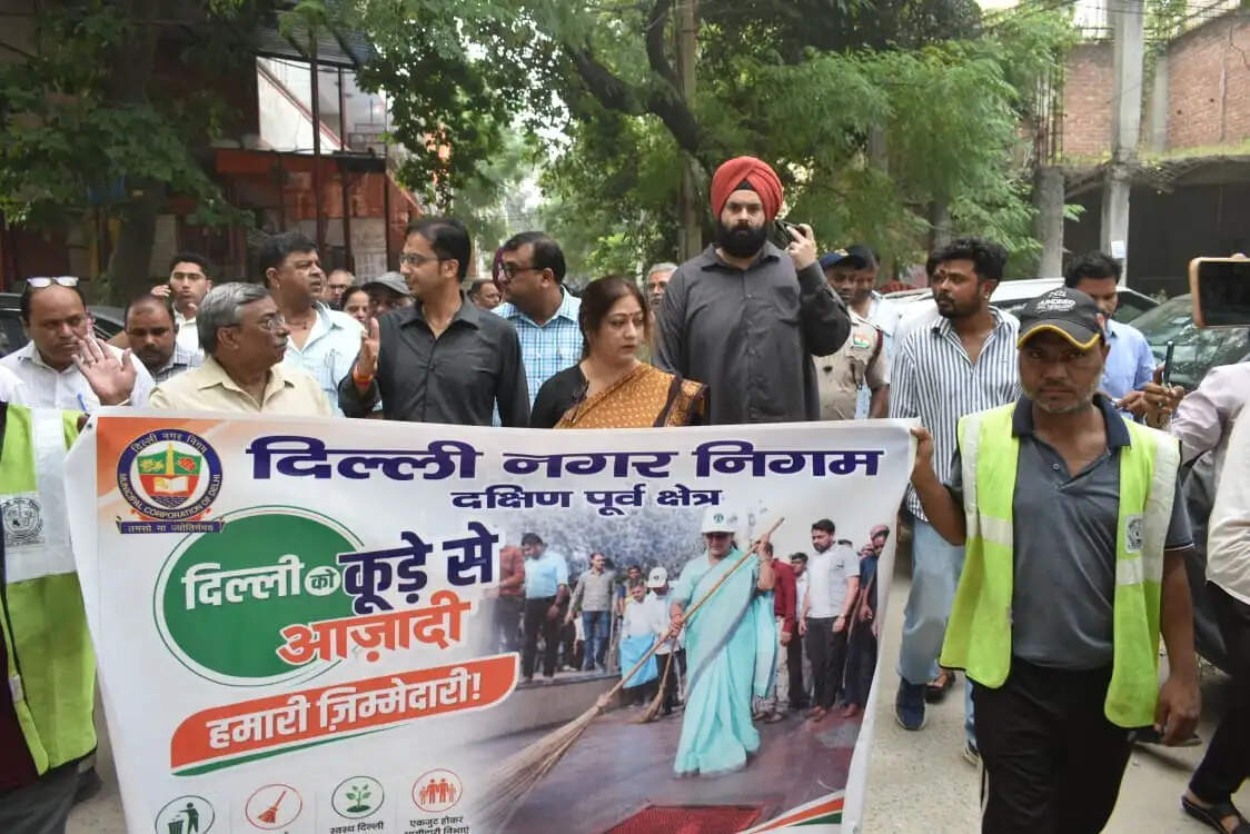 उप महापौर डॉ. मोनिका पंत ने नेहरू नगर का किया निरीक्षण