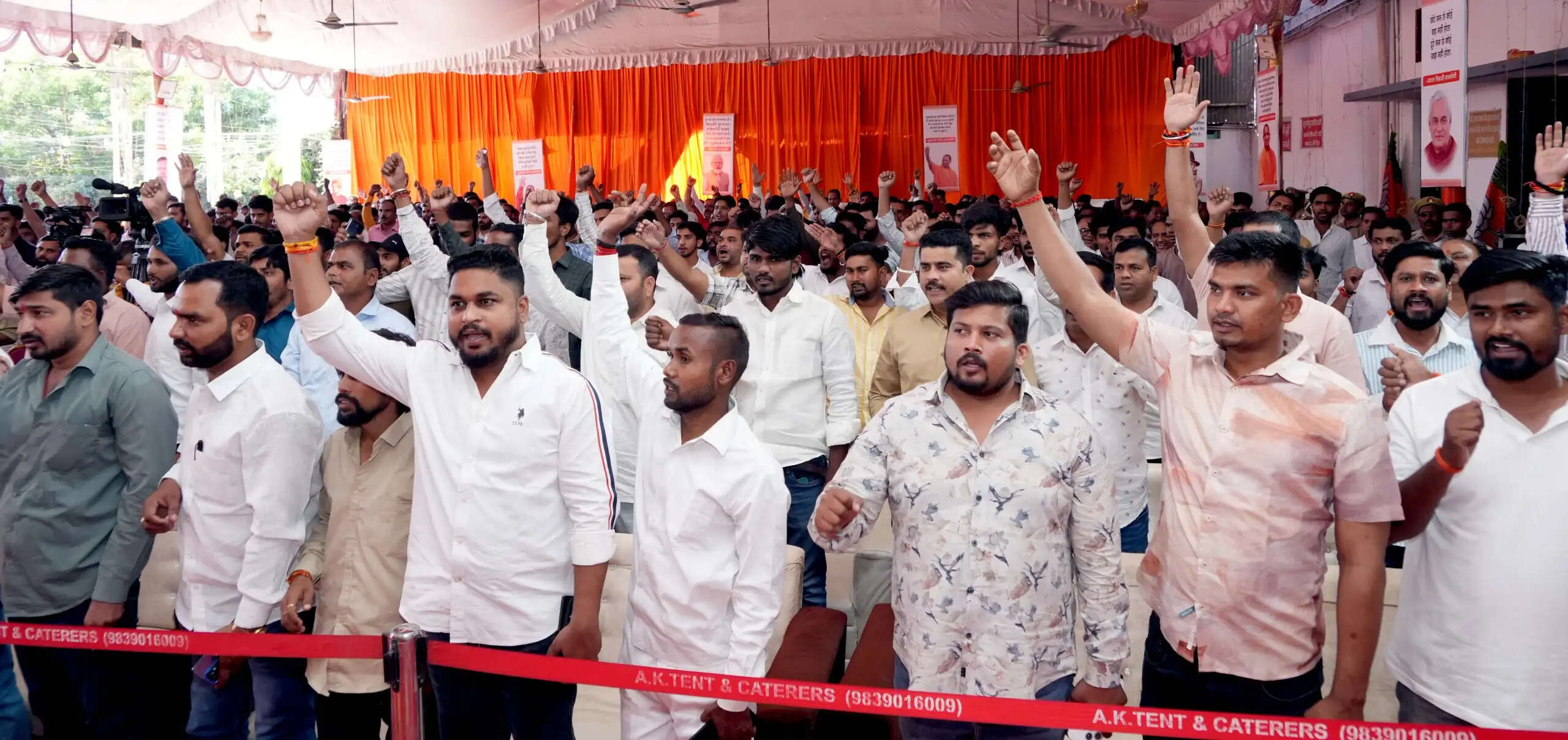 नकारात्मक नैरेटिव का मुंहतोड़ जवाब दें युवा कार्यकर्ता : सीएम योगी