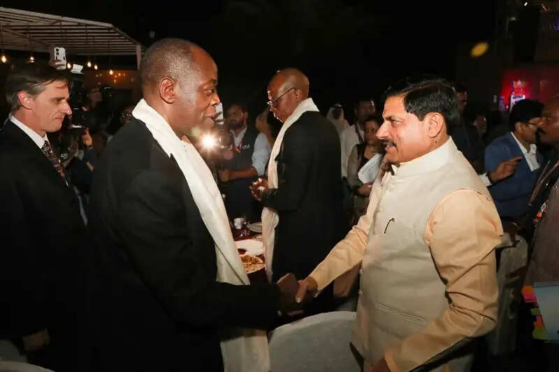इंदौर में ब्रिक्स देशों के कृषि मंत्रियों एवं विदेशी अतिथियों के सम्मान में मुख्यमंत्री डॉ यादव ने दिया रात्रि भोज