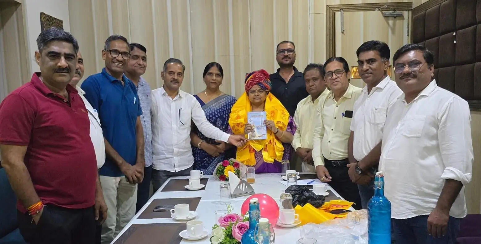 शिक्षा व महिला सशक्तीकरण से होगा समाज का विकास: सांसद यादव