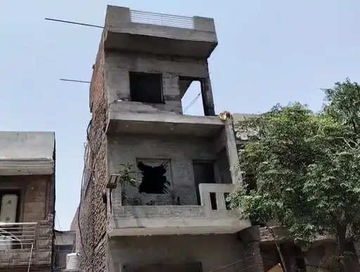 अमृतसर के अवैध पटाखा फैक्टरी में धमाका, एक महिला की मौत