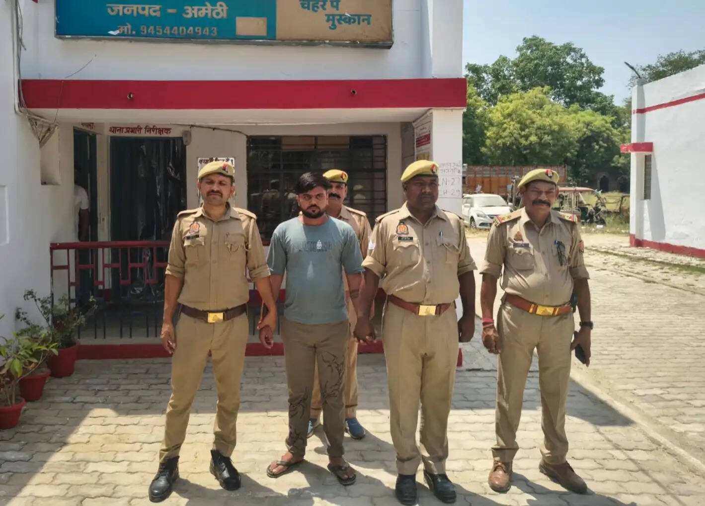 बकरीद से पूर्व 25 हजार का इनामिया गाै तस्कर गिरफ्तार