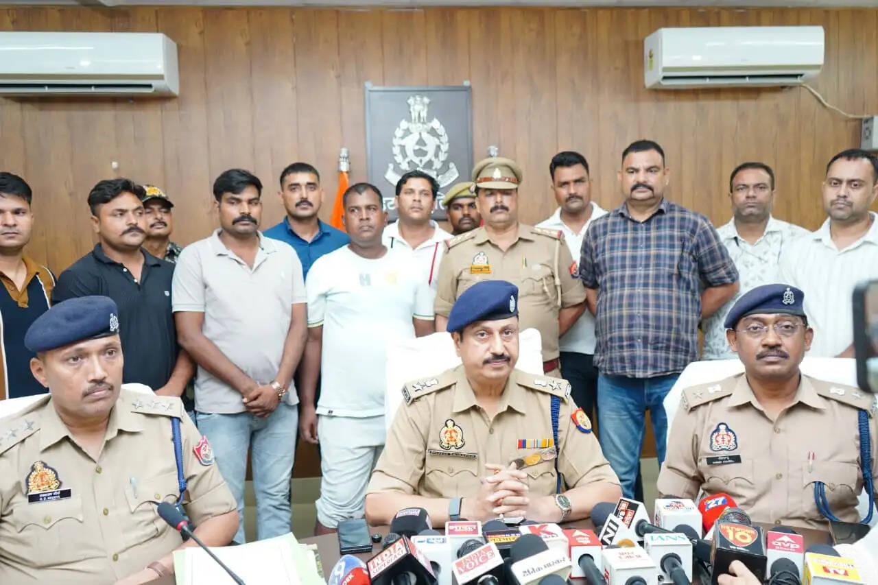 इटावा में पत्नी—सास हत्याकांड का खुलासा, आरोपित दामाद का साथी मुठभेड़ में गिरफ्तार