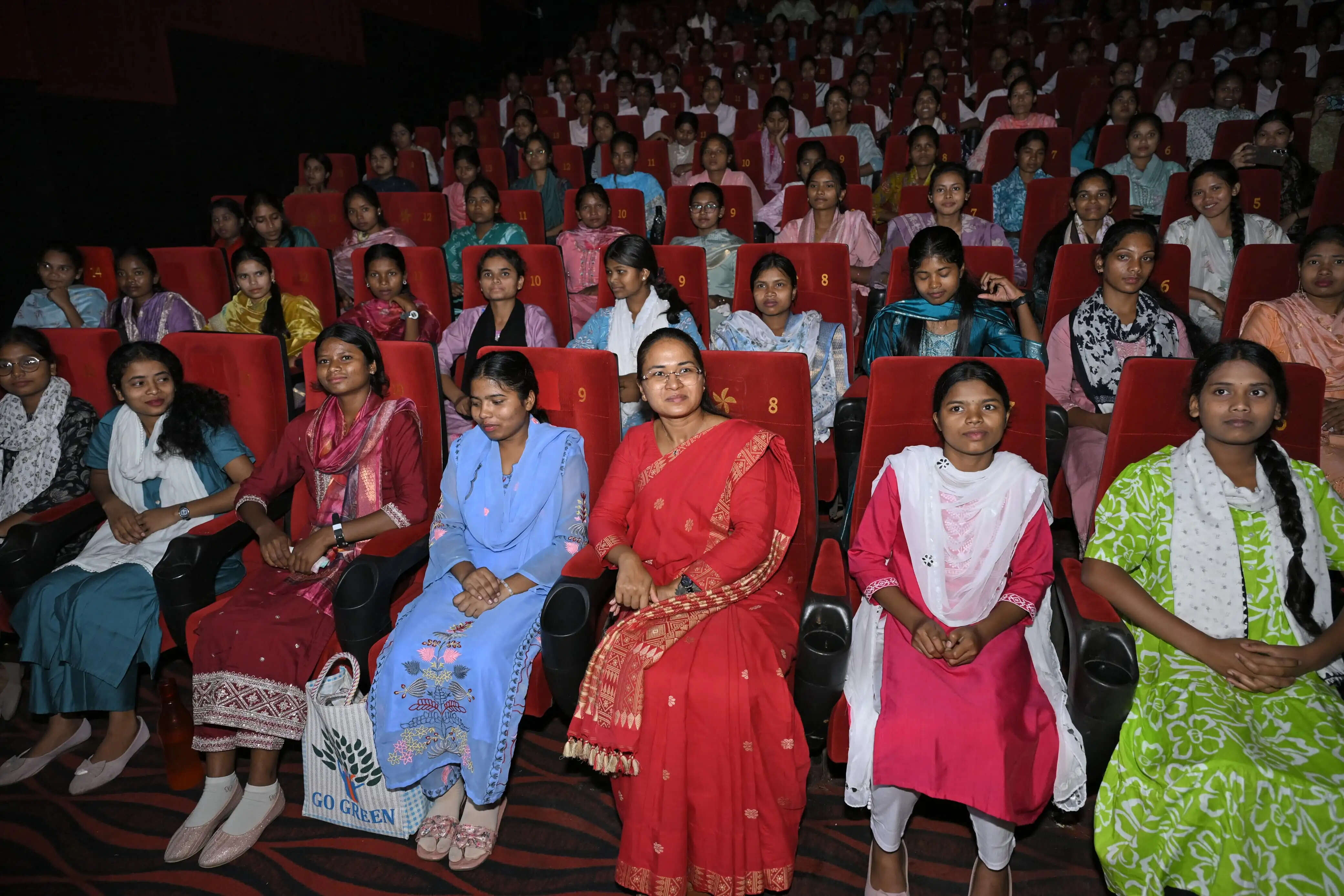 झारखंड के कलाकारों में असीम प्रतिभाएं, जरूरत है उचित मंच और सम्मान देने की : शिल्पी नेहा तिर्की
