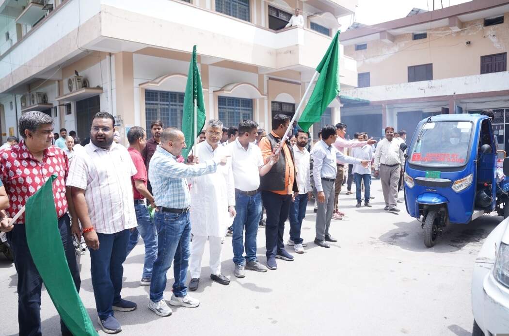 नगर निगम 100 वार्डों में काराएगी फाॅगिंग, महापाैर ने शुरु किया अभियान