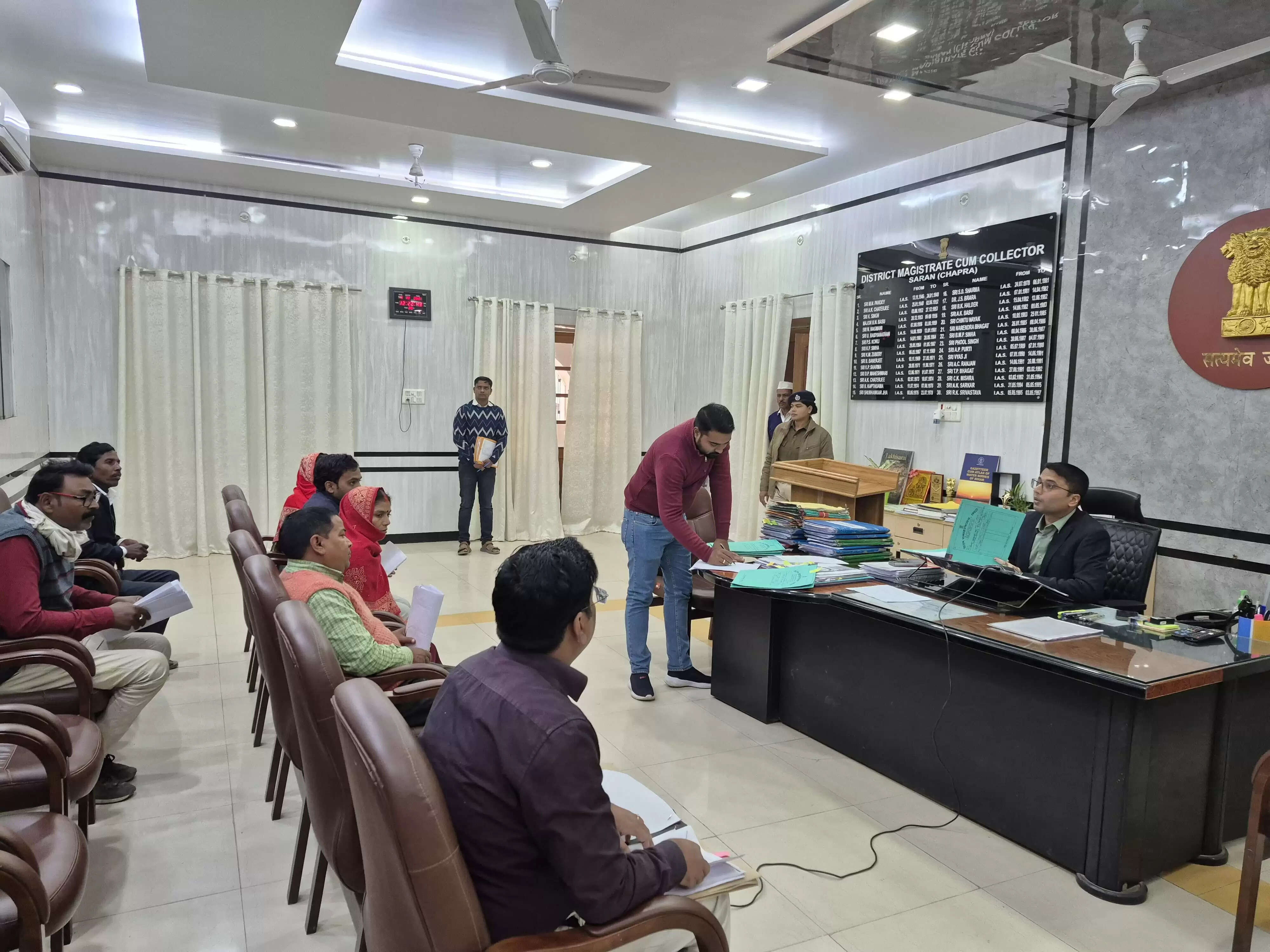 जिलाधिकारी ने लोक शिकायत के नौ मामलों का किया निवारण