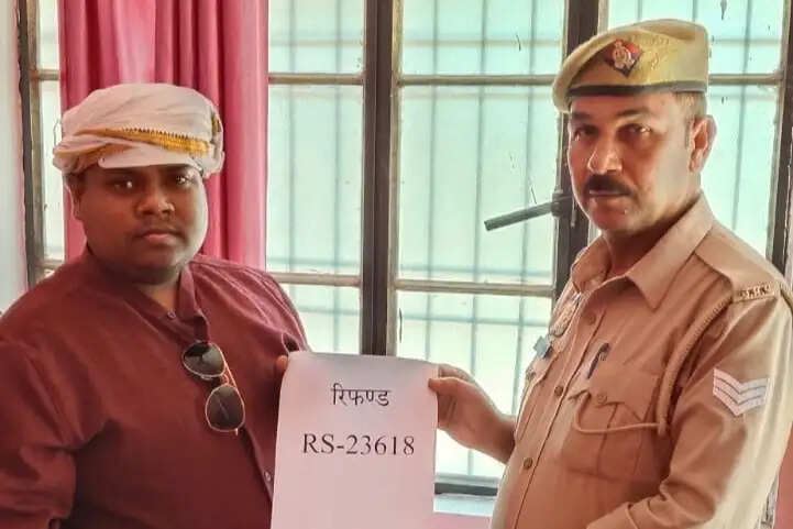 फेक एप से ठगी के शिकार युवक को राहत, साइबर सेल ने वापस कराए 23,618 रुपये