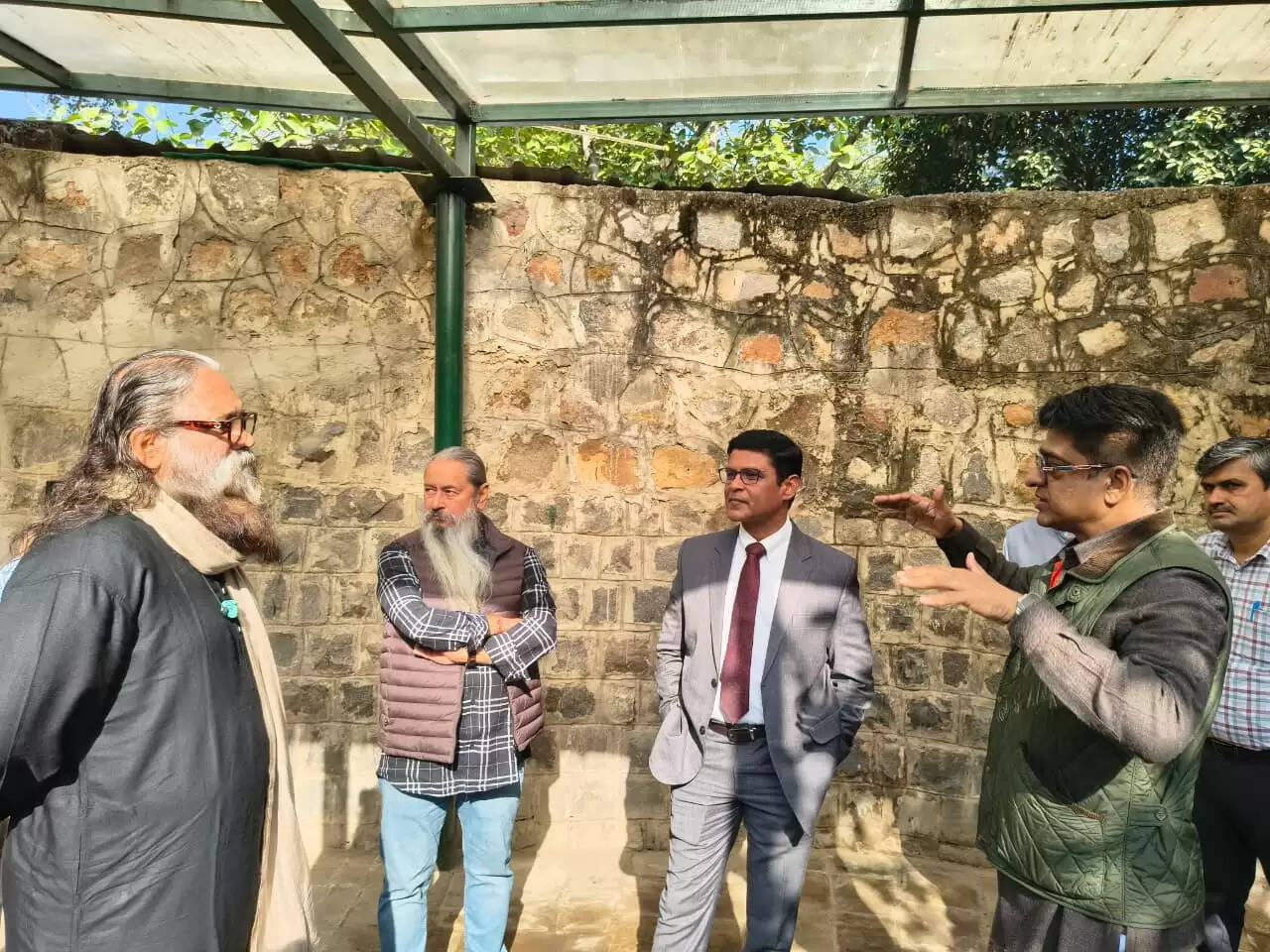 एनडीएमसी उपाध्यक्ष ने नेहरू पार्क में स्कल्प्चर पार्क के लिए स्थान का किया निरीक्षण