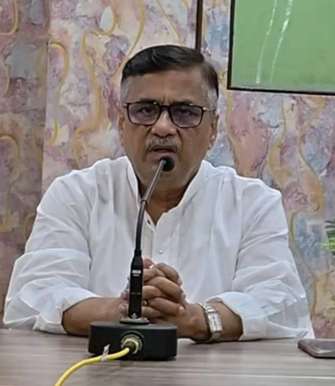 सरकार के खिलाफ कुप्रचार करने वालों को जल्द सामने लाया जाएगा : मंत्री भास्कर भट्टाचार्य