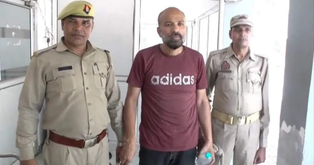 नजूल की करोड़ों की जमीन फर्जीवाड़ा मामले में 25 हजार का इनामी गिरफ्तार