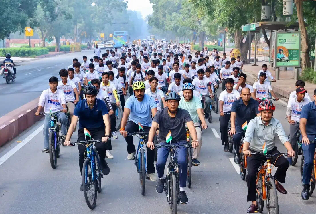 हर घर तिरंगा रैली में बोले खेल मंत्री, फिटनेस के साथ प्रदूषण और ट्रैफिक का भी समाधान है साइकिल