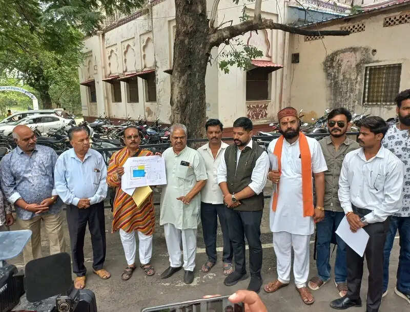 मप्र की ऐतिहासिक भोजशाला में जुमे की नमाज के लिए मुस्लिम पक्ष को नहीं मिली जगह