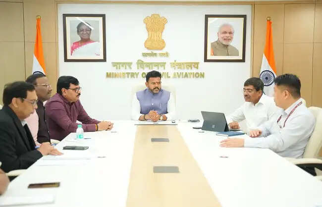 नायडू ने 'ईज ऑफ डूइंग बिजनेस' के लिए एनओसी प्रक्रिया को आसान बनाने पर दिया जोर