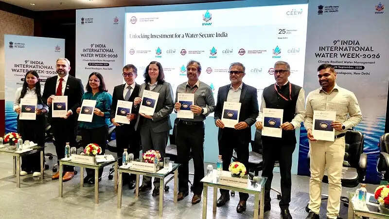 जल केवल संसाधन नहीं, आर्थिक संवृद्धि और सतत विकास की मूल धुरी है : संजय दुबे