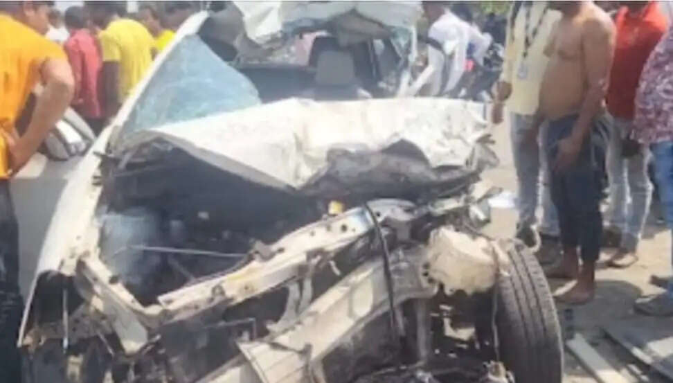 सड़क हादसे में कार चालक की मौत