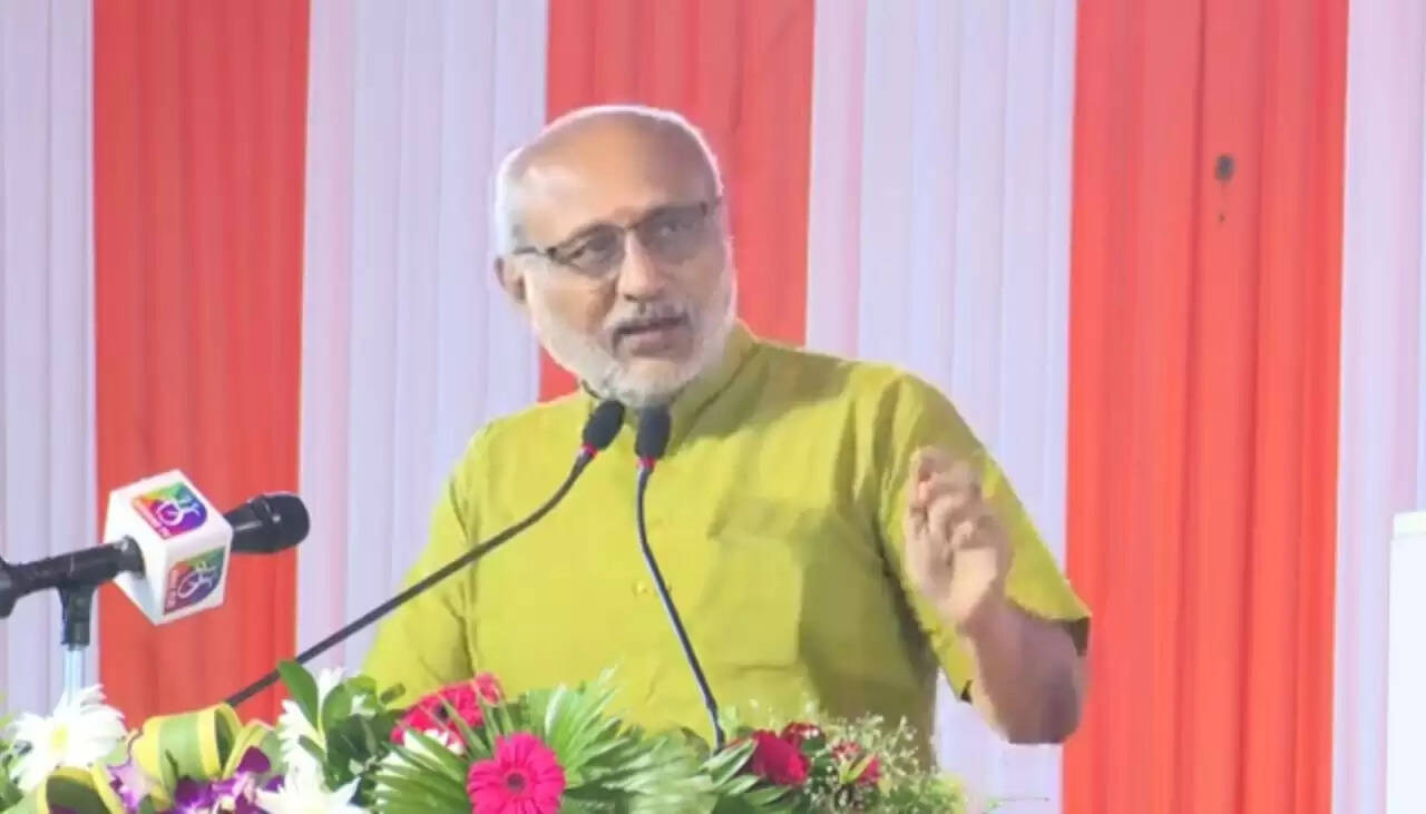 (अपडेट) काशी में गंगा स्नान के बाद मैं शाकाहारी बन गया :उपराष्ट्रपति सी. पी. राधाकृष्णन