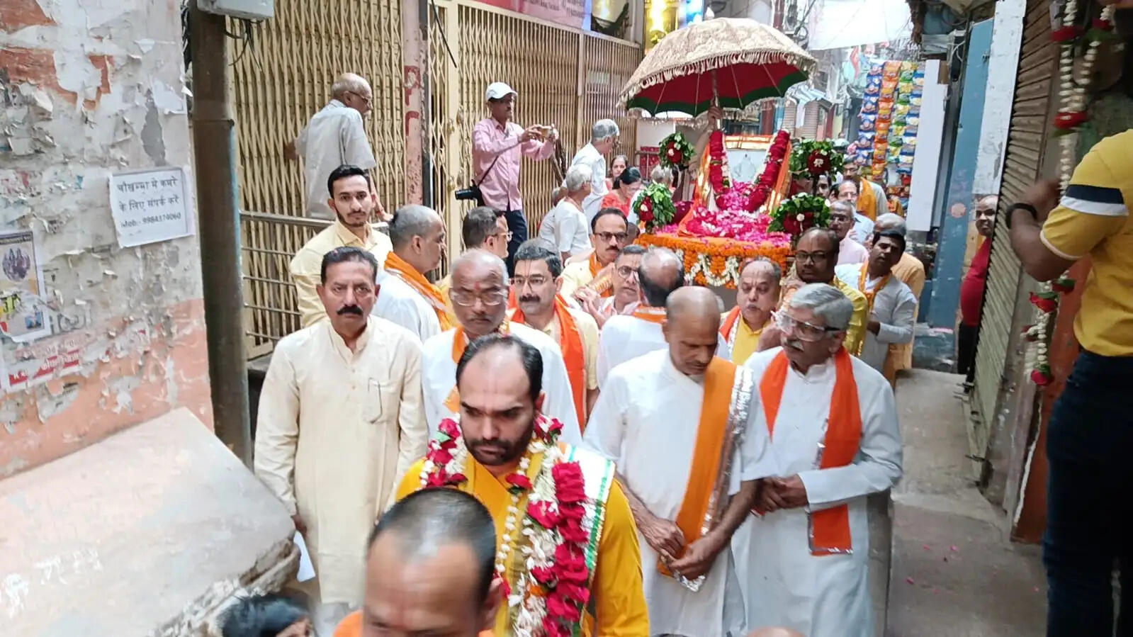 श्री मुरलीधर लालजी महाराजश्री के प्राकट्य दिवस पर गोपाल मंदिर से निकली शोभायात्रा