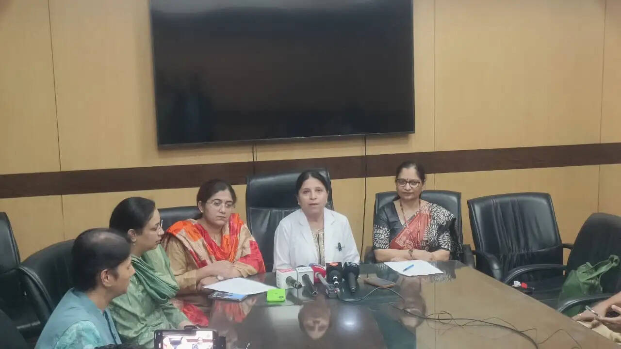 गर्भावस्था में उच्च रक्तचाप खतरे की घंटी, इसे न करें नजरअंदाज- एम्स
