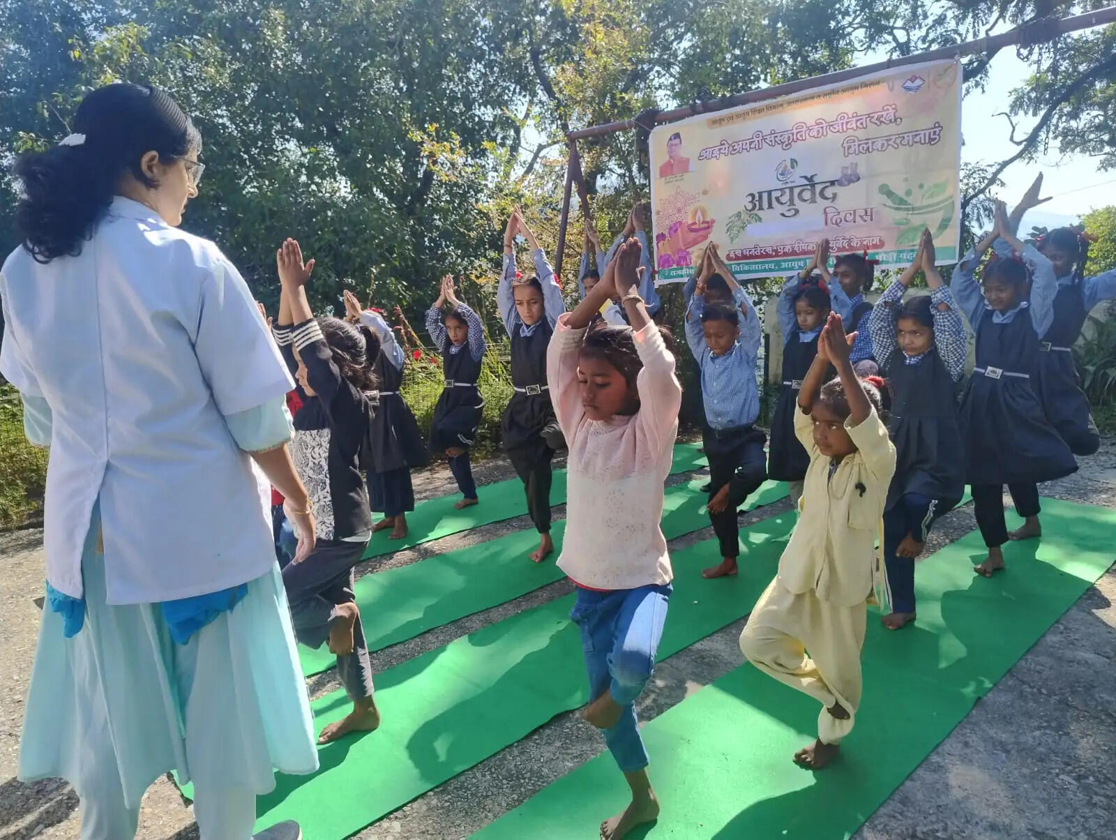 आयुर्वेदिक शिविरों में 652 लोगों का स्वास्थ्य परीक्षण
